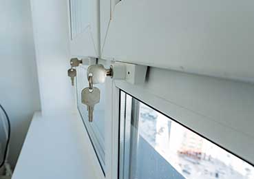 Emergency locksmith services in London for lockouts and lost keys